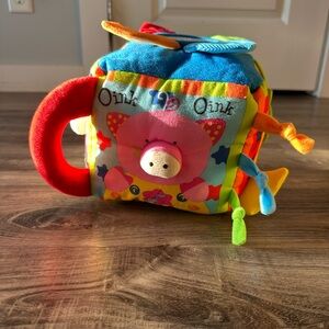 Melissa & Doug K's Kids Musical Farmyard Cube.